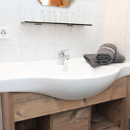 Appartamento Schweiberer-3 By Interhome *